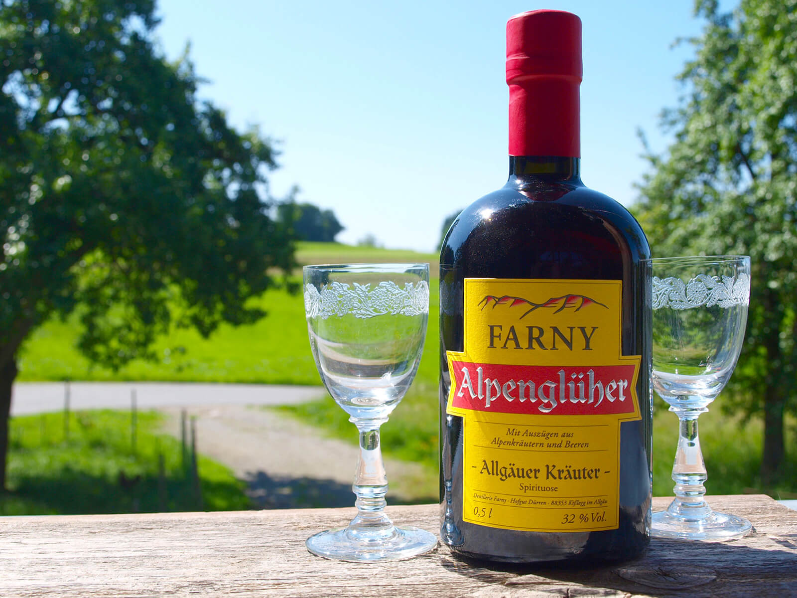 Alpenglueher Mit Glaeser Comp1