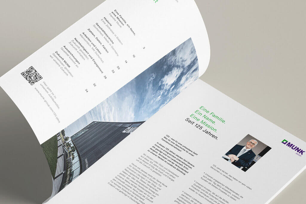 Munk U2 Munk Jubiläumsbroschüre erste Seite aufgeschlagen