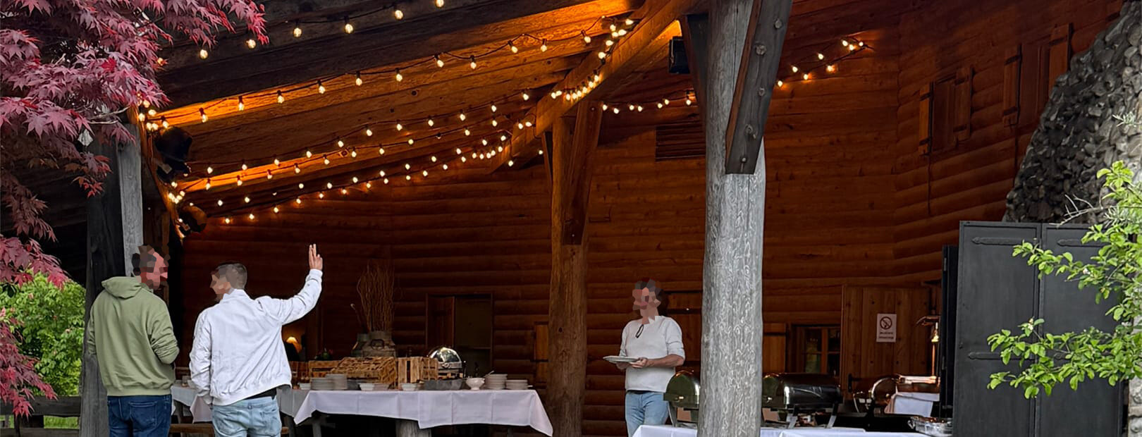 Headerbild Mitarbeiterevent 1600x620px Verpixelt